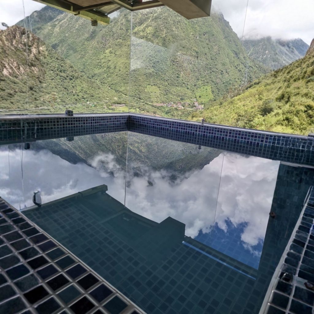 Sky Dome Camp with HOT TUB at Compapampa