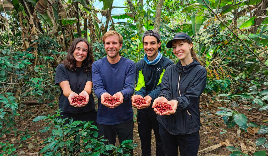 salkantay trekking inclusing Coffe tour
