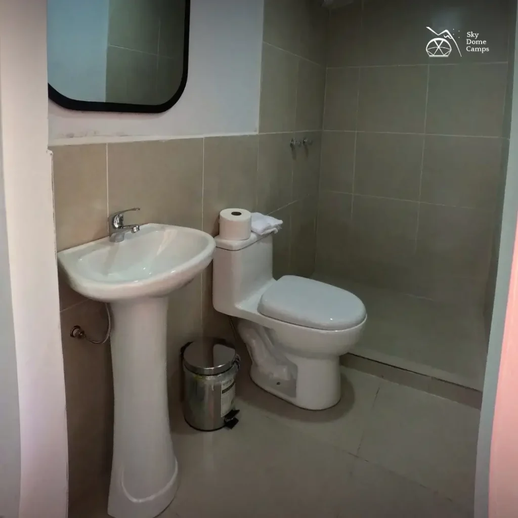 toilets or bathrooms on the Salkantay Trek