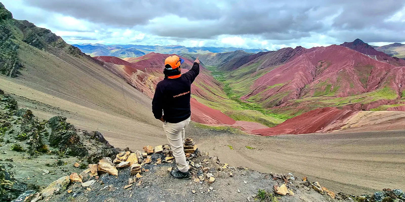 Rainbow mountain trek